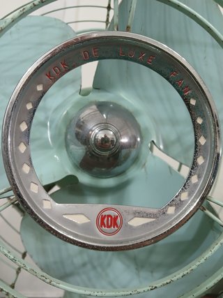 Ventilador KDK Deluxe Años 50 funcionando