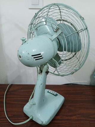 Ventilador KDK Deluxe Años 50 funcionando