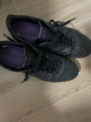 Adidas Gazelle Negras y Moradas