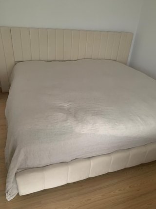 Cama King Size + Colchón Beige