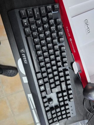MSI GK30 Combo Teclado y Ratón Gaming