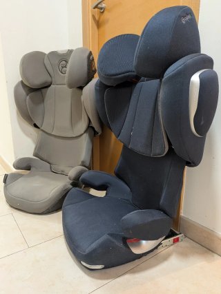 Dos sillas de coche. Silla de coche Cybex para niñ