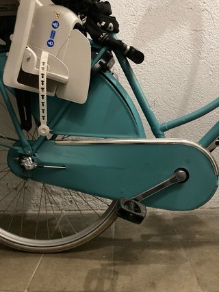 Bicicleta Holandesa Gazelle con silla y cesta