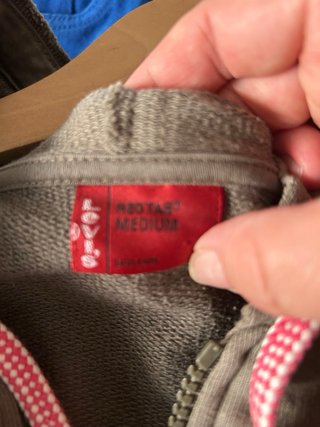 Chaqueta Levi's con cremallera verde oliva