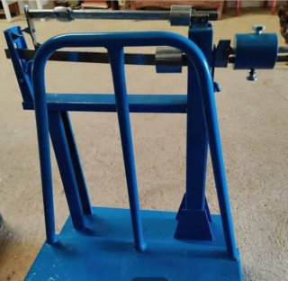 Báscula azul industrial