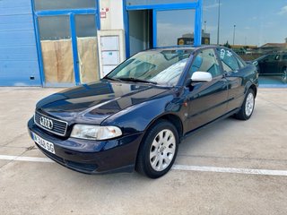 Audi A4 1.8 125cv