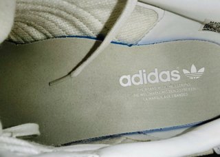 Zapatillas Adidas Gazelle Beige y Blancas