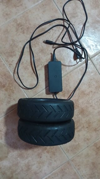 Xiaomi m365 + cargador original.patinete electrico