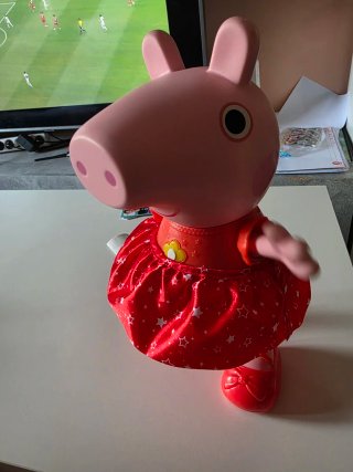 Muñeca Peppa Pig canta y baila