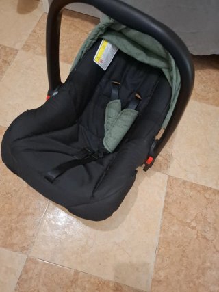 Carro de bebé convertible + silla coche