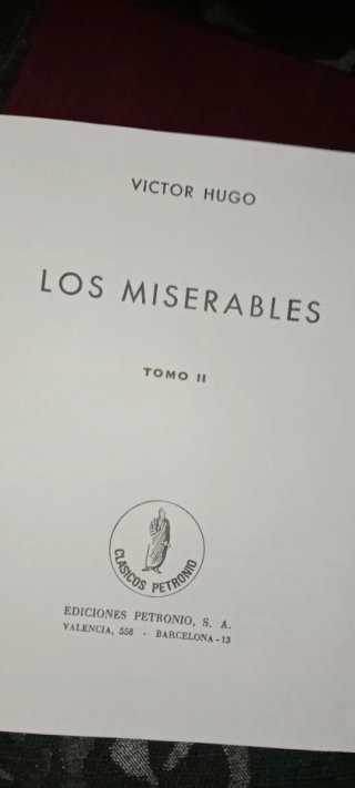 Lote 2 libros Los Miserables