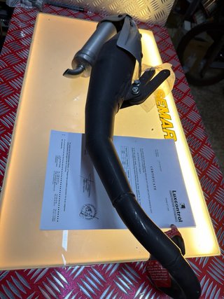 Escape LEOVINCE Sprinter Aprilia SR 50 NUEVO