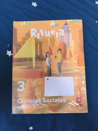 Ciencias Sociales. 3 Primaria. Revuela. Comunid...