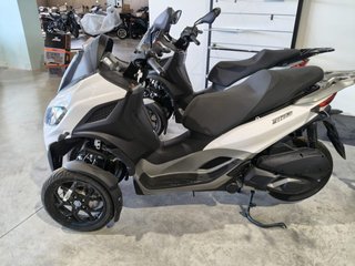 Piaggio MP3 310 Triciclo Automático