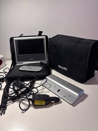 Philips DVD Portátil PET715