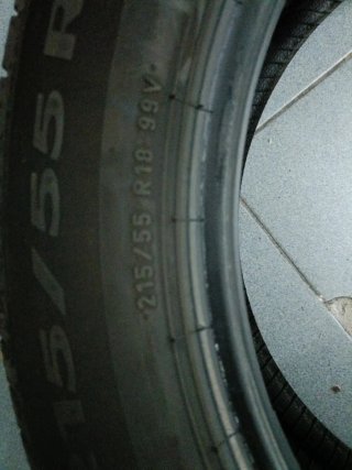 Neumático Pirelli 215/55R18 99V Powergy