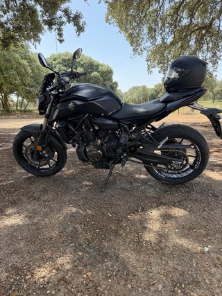 Yamaha MT-07 Negra
