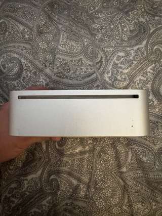 Mac mini 2.0 con alimentador