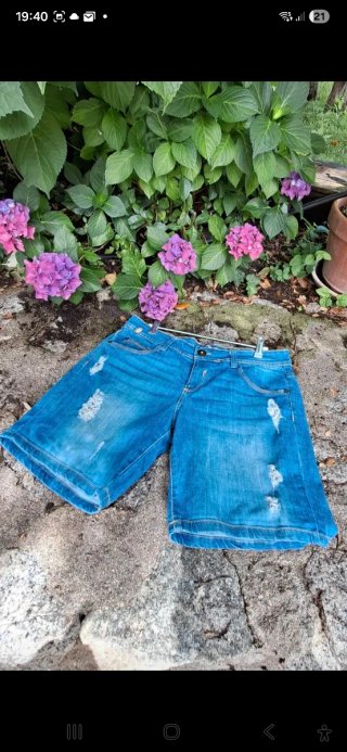 Bershka Shorts/ mini bermudas Vaqueros Destroys