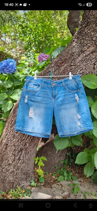 Bershka Shorts/ mini bermudas Vaqueros Destroys