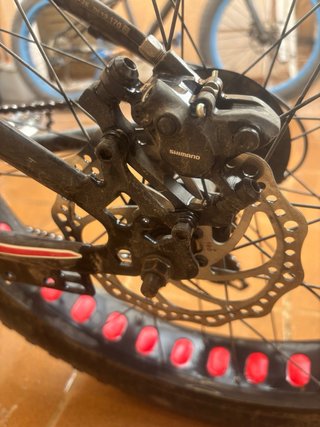 Bicicleta Fat Bike Negra y Roja