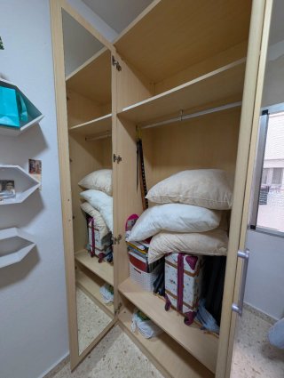 Armario alto de dormitorio madera