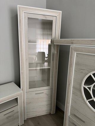 Mueble modular salón con vitrina