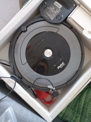 Robot Aspirador iRobot Roomba 681