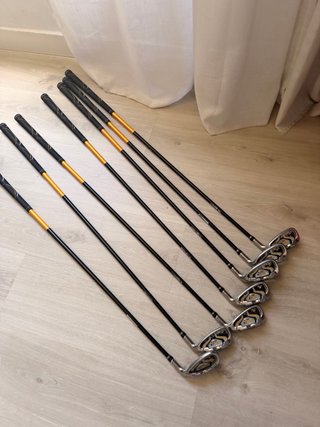 Set di mazze da golf marca Cobra