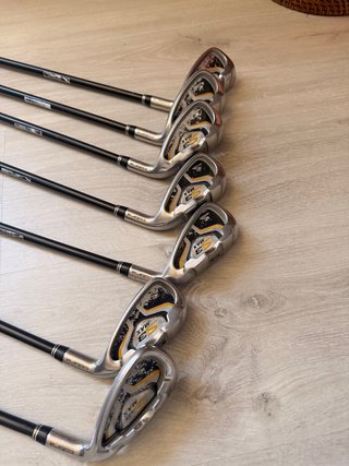 Set di mazze da golf marca Cobra