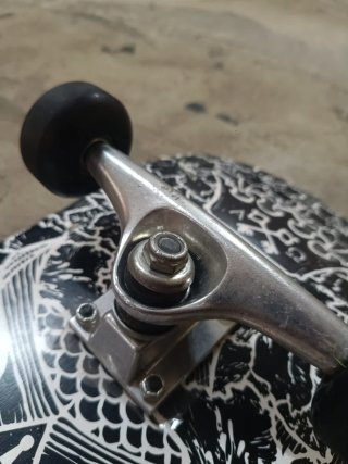 Skate DEEPLY