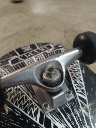Skate DEEPLY