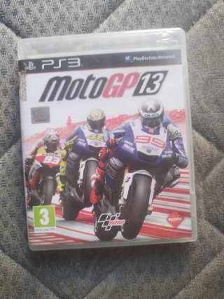 Mando PS3 + 4 Juegos FIFA 13