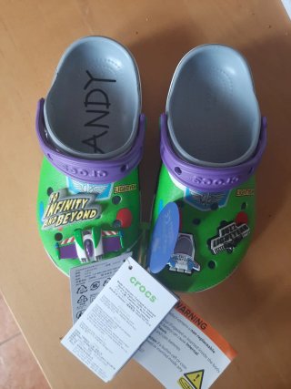 Crocs Toy Story Buzz Lightyear Talla 30-31