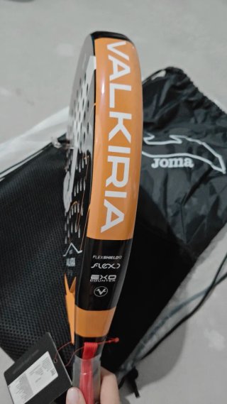 Pala pádel Joma Valkiria Flex 2.0 + funda