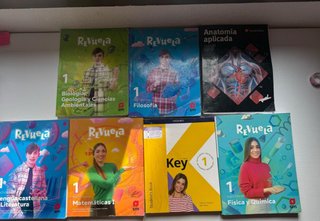 Lote libros primero bachillerato revuela