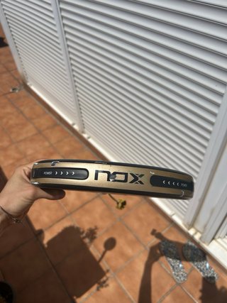 Pala de pádel Nox AT10