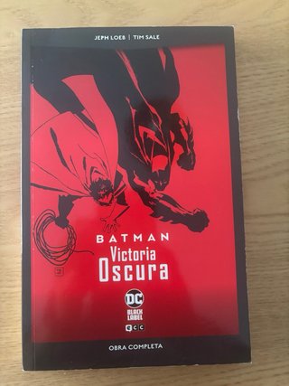 Batman: El largo Halloween y Victoria Oscura