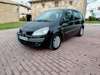 Renault Grand Scenic SUPER CUIDADA