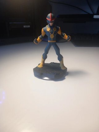 Pack Disney Infinity Hulk y Nova-RESERVADO