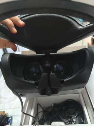 PS VR con cascos,no contiene los juegos de la caja