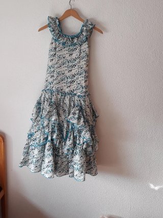 Traje de gitana volantes azul y blanco