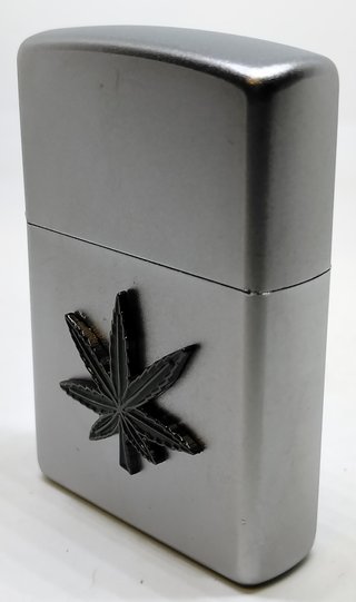 Zippo Hoja de Parra.