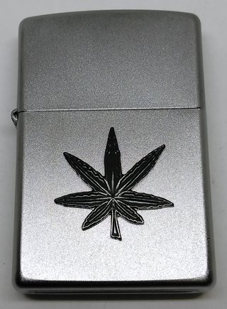 Zippo Hoja de Parra.