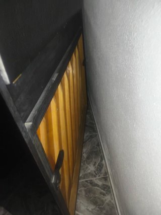 Piano Vertical Young Chang Negro