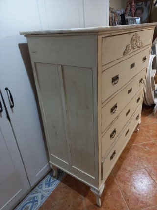 Cómoda antigua Shabby Chic renovada
