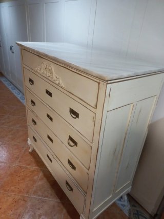 Cómoda antigua Shabby Chic renovada