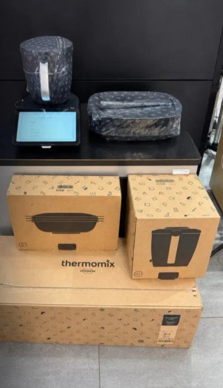 Thermomix TM7 con 2 vasos
