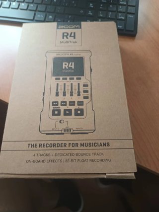 Micrófono Mackie EM-91C con soporte NEGOCABLE