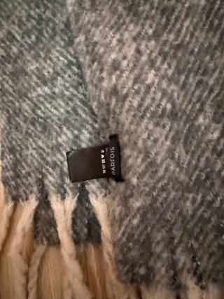 Bufanda gris y beige